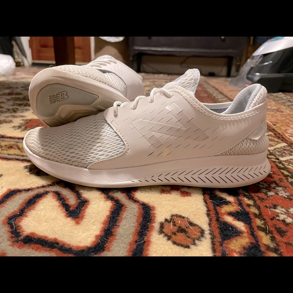 New Balance Running Shoes - Picture 1 of 6